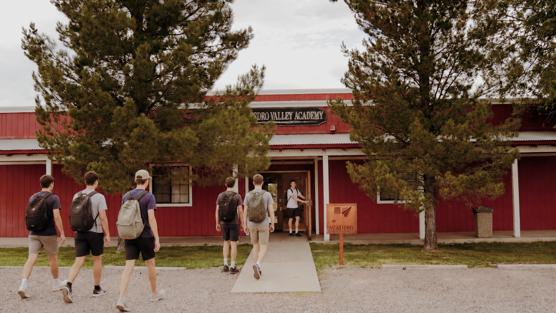 26-ALN-0083-Website-Campus Tour-7