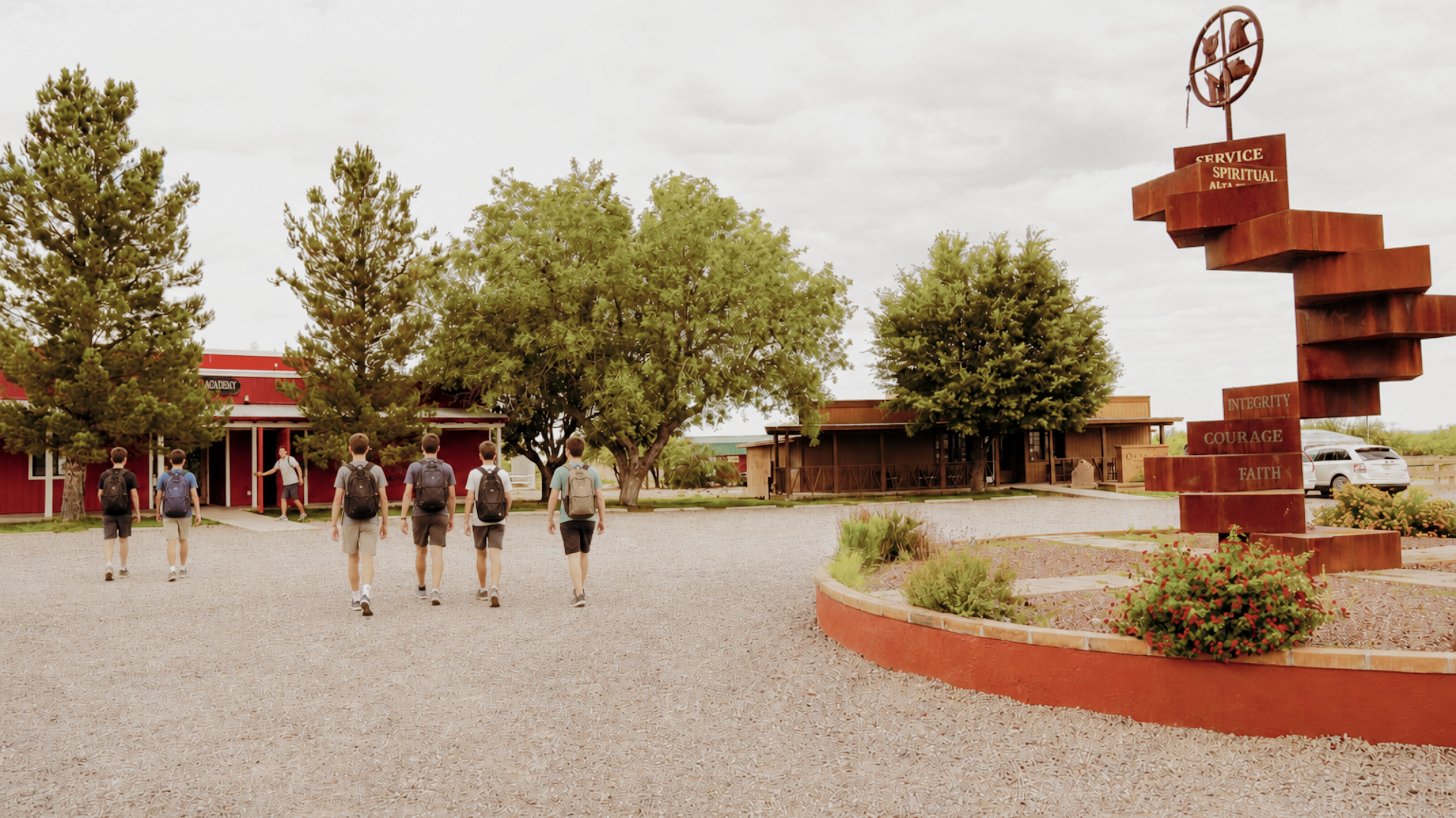 26-ALN-0083-Website-Campus Tour-8