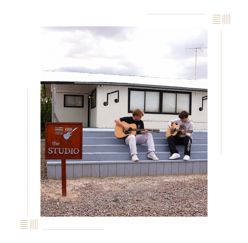 26-ALN-0083-Website28